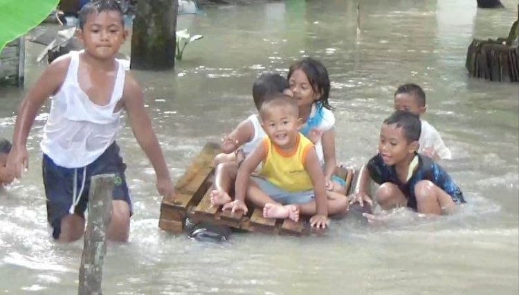 Banjir Jombang, Warga Mulai Terserang Gatal
