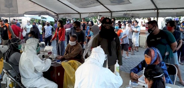 Pasar Keputran Surabaya Digropyok Rapid Test Massal, Hasilnya 19 Orang Reaktif