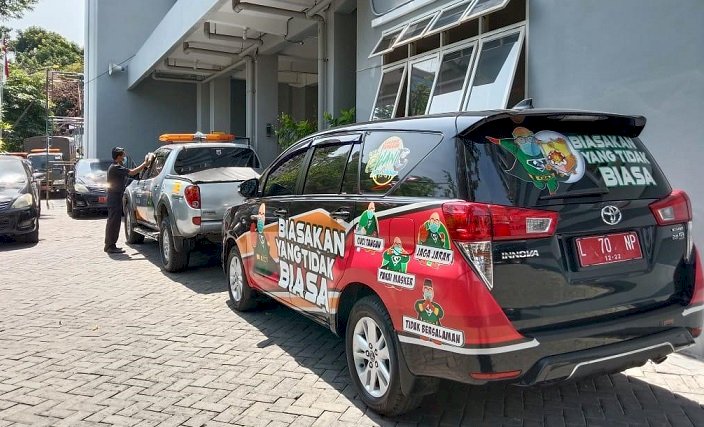 Mobil Dinas BPP Linmas  Kota Surabaya Dibranding Protokol Kesehatan
