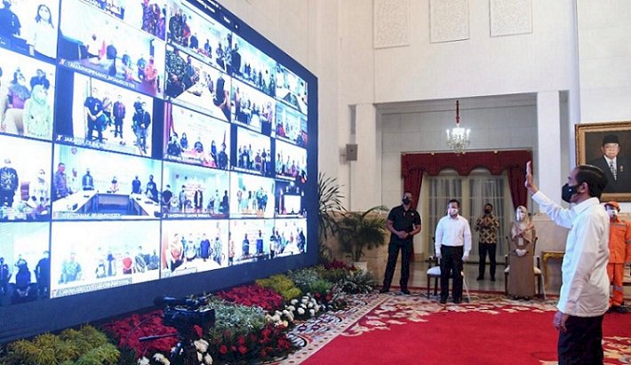 Presiden Jokowi Serahkan BSU Kepada Pekerja Peserta BPJAMSOSTEK Hari ini!