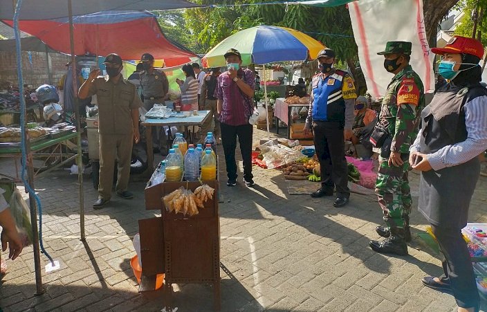 Tiga Pilar Wiyung Imbau Penerapan New Normal di Pasar Krempyeng Babatan