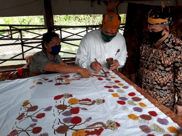 BHS-Taufiq Siapkan Program Lindungi Batik Sidoarjo