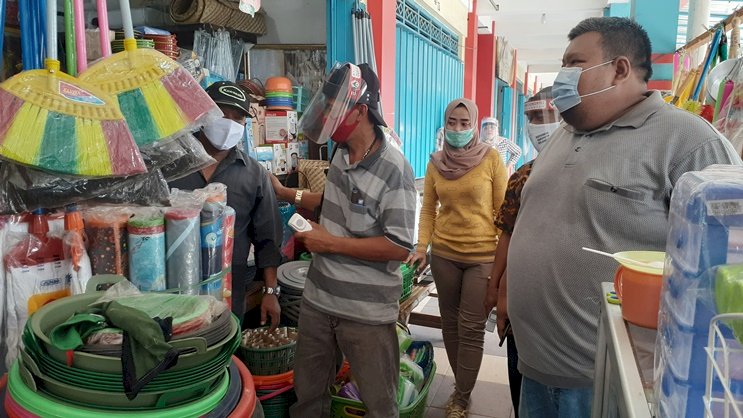 Disperindag Kabupaten Mojokerto Gencarkan Sosialisasi PPKM di Pasar