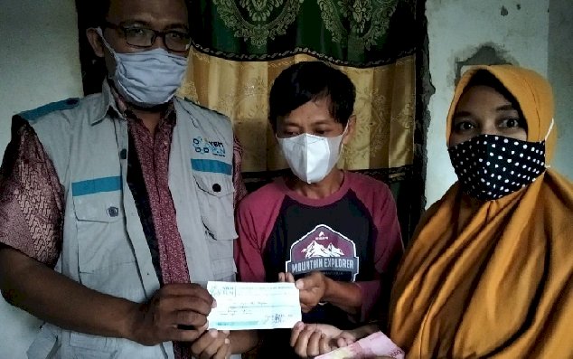 Kiprah YBM PLN UP3 Mojokerto, Selamatkan Keluarga Mustahik dari Himpitan Hutang 