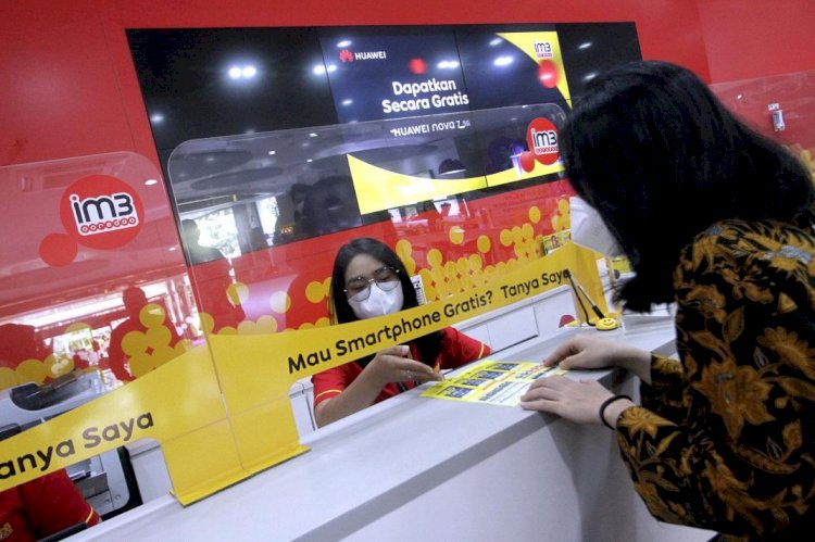 Indosat Gandeng Erajaya Berkonsep SIS