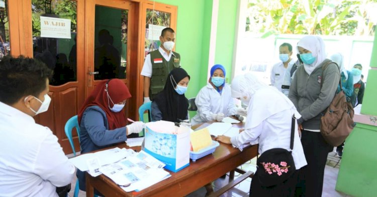 Tekan Penyebaran Covid 19, Puluhan CPNS Lakukan Swab Antigen