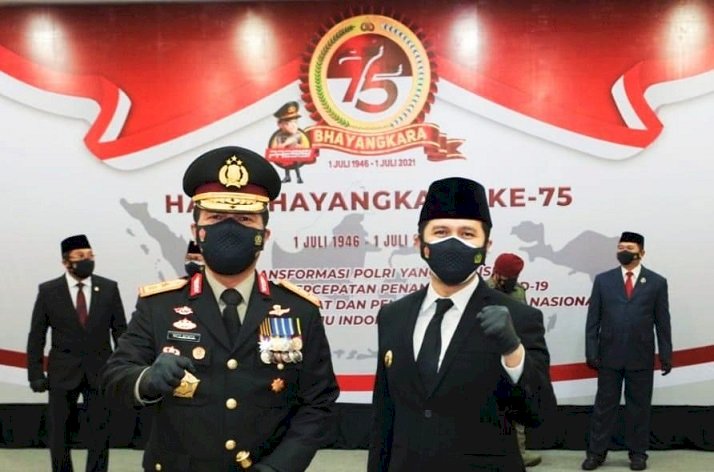 Peringatan HUT Ke-75 Bhayangkara,  Emil Apresiasi Sinergi Polri-TNI Tangani Covid di Jatim