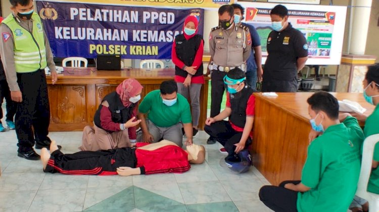 Relawan Dilatih Tangani Korban Kecelakaan Lantas