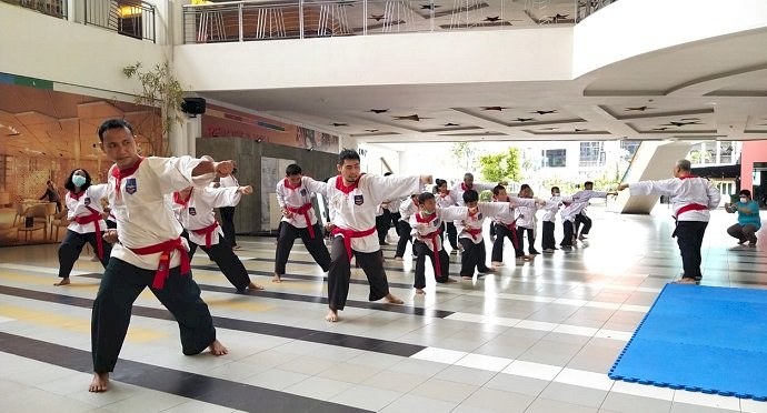 Cari Bibit Atlet dan Tingkatkan Imunitas Warga Surabaya, Merpati Putih Buka Kolat Baru di Mal Sutos