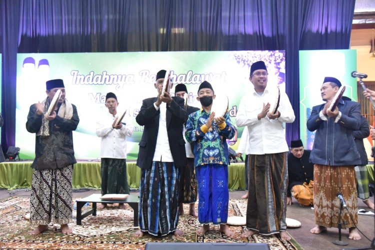 Perkuat Syiar Islam, Bupati Dukung Kesenian Hadrah