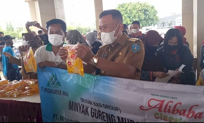 Operasi Pasar, Pemkab Ponorogo sediakan 6000 Liter Minyak Goreng