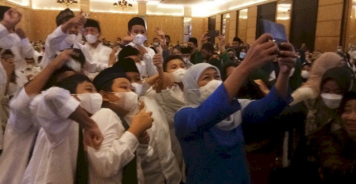 Bangun Akhlak yang Baik, Gubernur Jatim: Format Pendidikan Pesantren Kota Sangat Dibutuhkan  