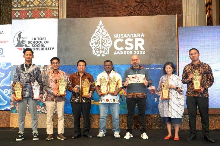 SIG Boyong Lima Penghargaan di Ajang Nusantara CSR Awards 2022