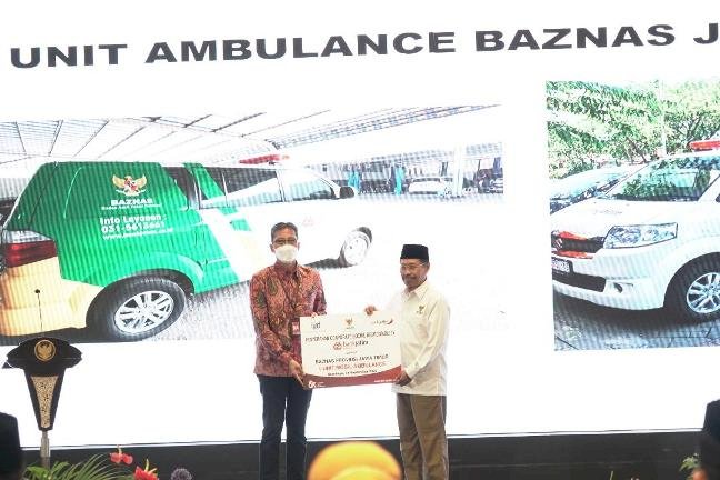 Bank Jatim Serahkan Ambulan kepada Baznas Jatim
