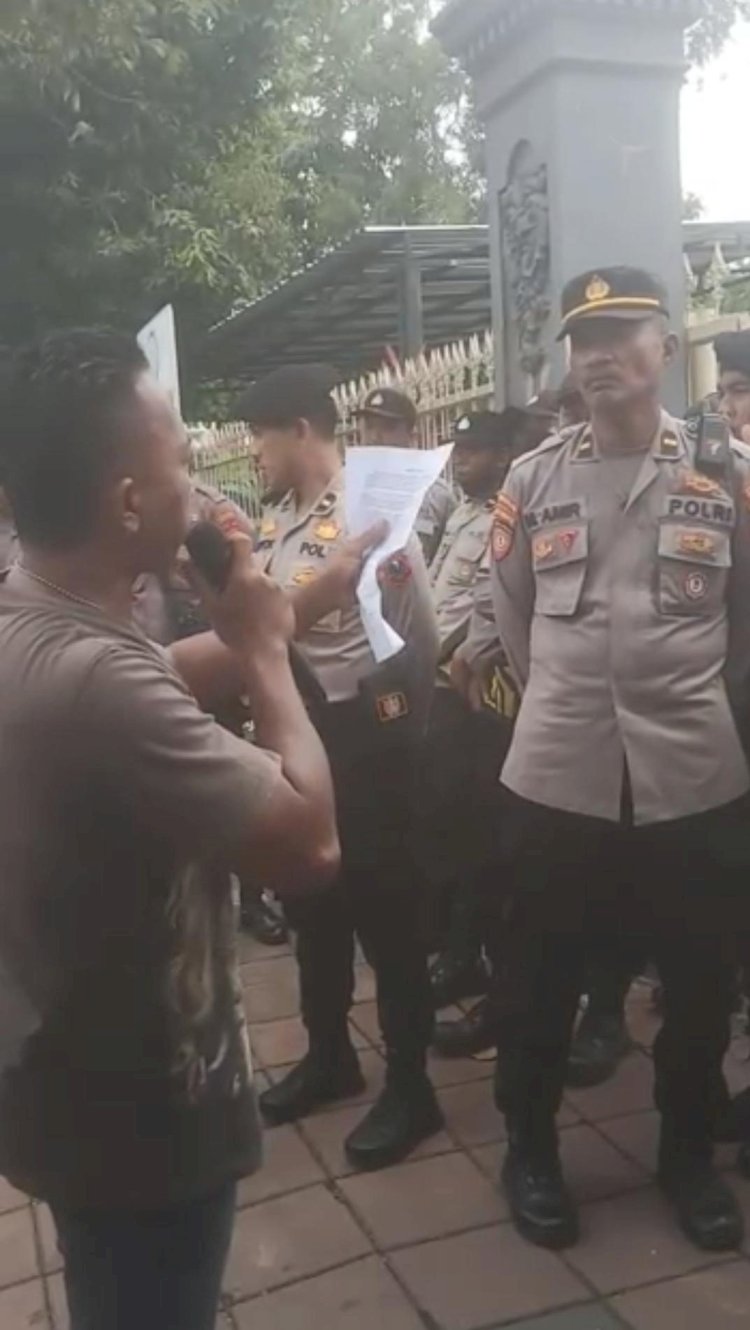 Demo Tuntut Tanggung Jawab Dugaan Korupsi Dana Hibah Provinsi