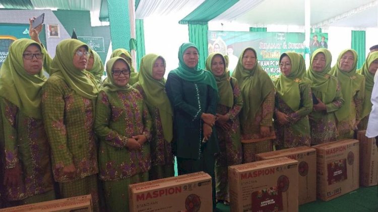 Ribuan Ibu Tahlil Akbar dan Hadiri Pelantikan PC Muslimat NU Jombang