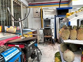 Mesin ATM Indomaret Lateng Dibobol