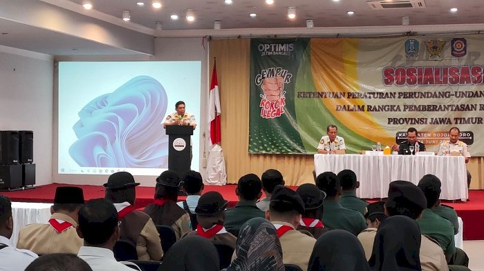 Satpol PP Provinsi Jawa Timur Sosialisasikan UU Bidang Cukai di Bojonegoro
