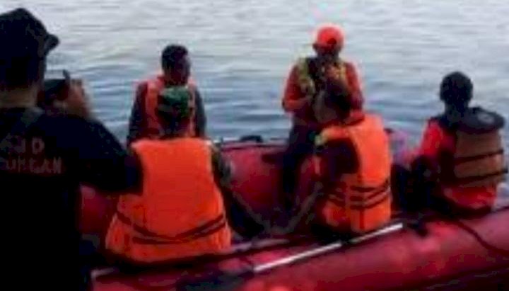 Perahu Bocor di Bengawan Solo, Lamongan, Tiga Pelajar Ditemukan Meninggal, Satu Selamat