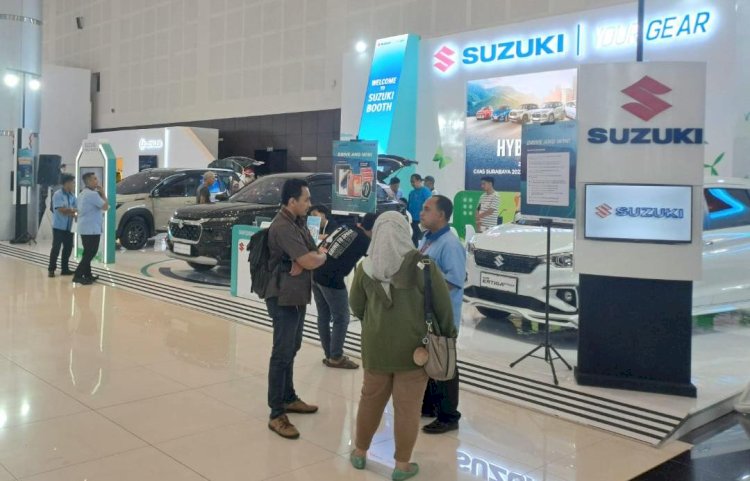 Suzuki Targetkan 300 SPK di GIIAS Surabaya 2013