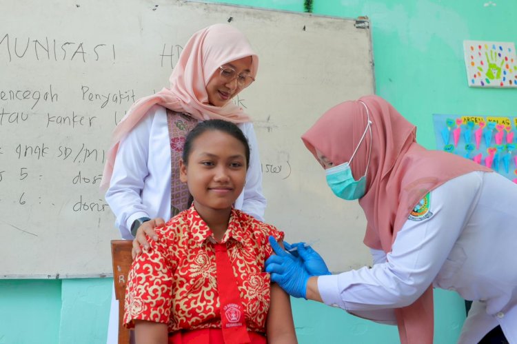 Cegah Kanker Serviks, Vaksinasi HPV di Banyuwangi Capai 83 Persen