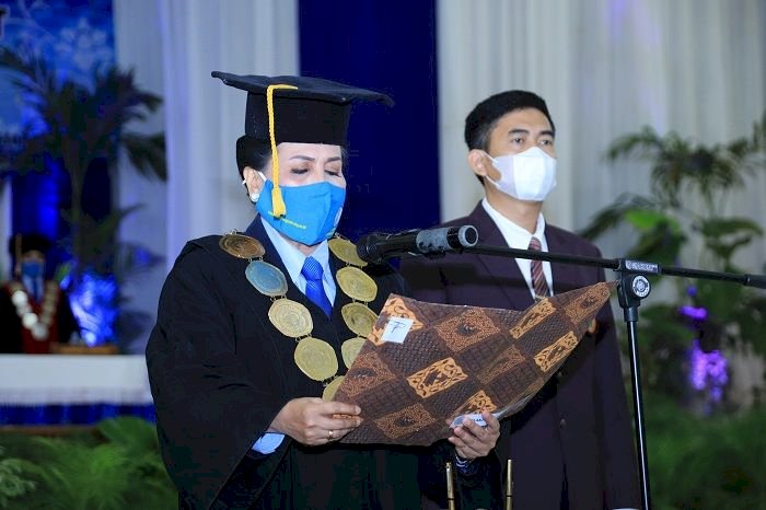 Stikes Hang Tuah Gelar Wisuda Diploma dan Sarjana Keperawatan, Lulusan Diharapkan Bisa Bersaing di Dunia Kerja