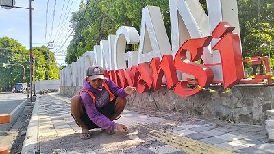 RTH Taman Blambangan Banyuwangi Kembali Dipercantik