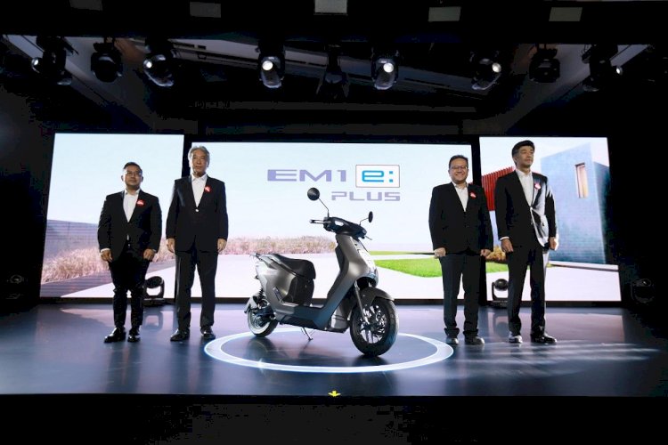 AHM Distribusikan Honda EM1 e: dan EM1 e: Plus