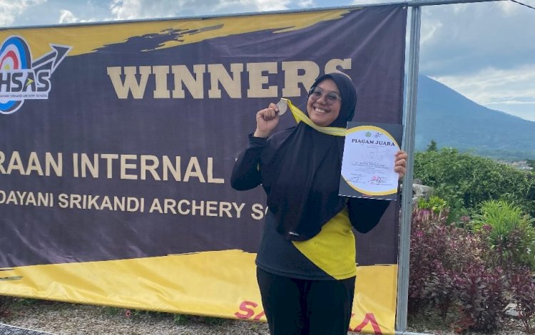 Atlet Panahan Universitas Dinamika Raih Juara Tingkat Jatim