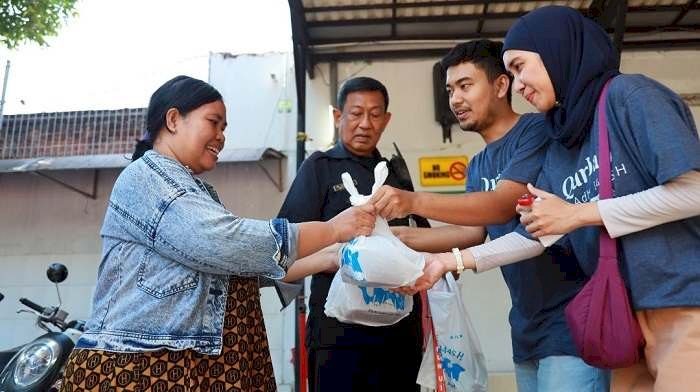 PLN Rayakan Idul Adha 1.445 H,  Salurkan 15.000 Paket Daging Kurban di Jawa Timur 