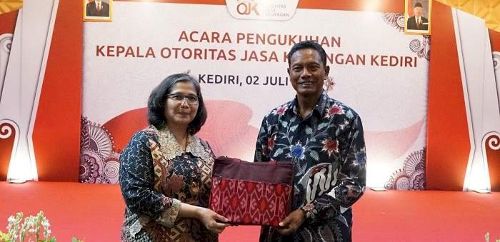 Kepala OJK Kediri Baru Dikukuhkan, Zanariah Ajak Kolaborasi Tingkatkan Literasi dan Inklusi Keuangan