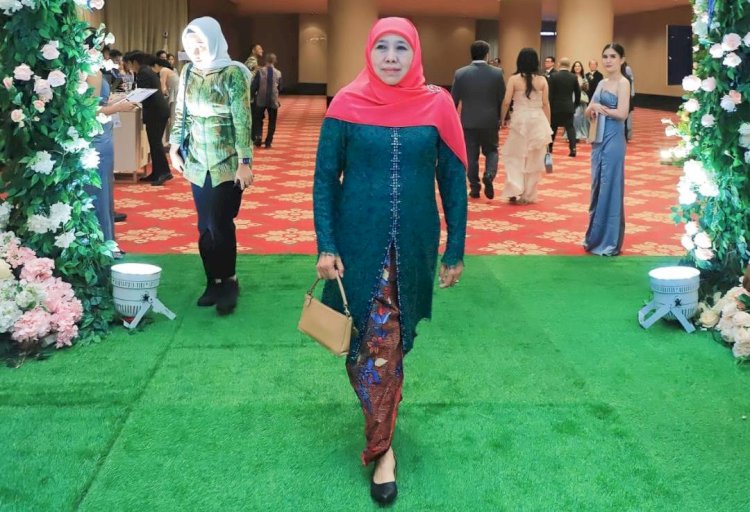 Khofifah Sebut Kebaya sebagai Identitas Bangsa