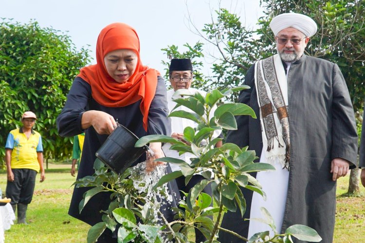 Khofifah Kenalkan Agrikultur Jatim ke Syekh Afeefuddin Al-Jailani