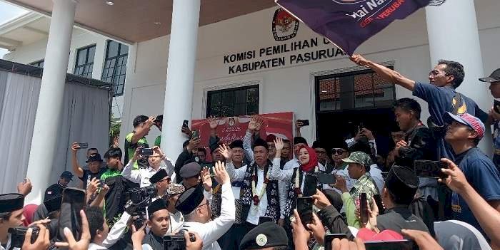 Diiringi Lantunkan Salawat Badar, Pasangan MUDAH Diiringi Ribuan Simpatisan Daftar ke KPU Kabupaten Pasuruan