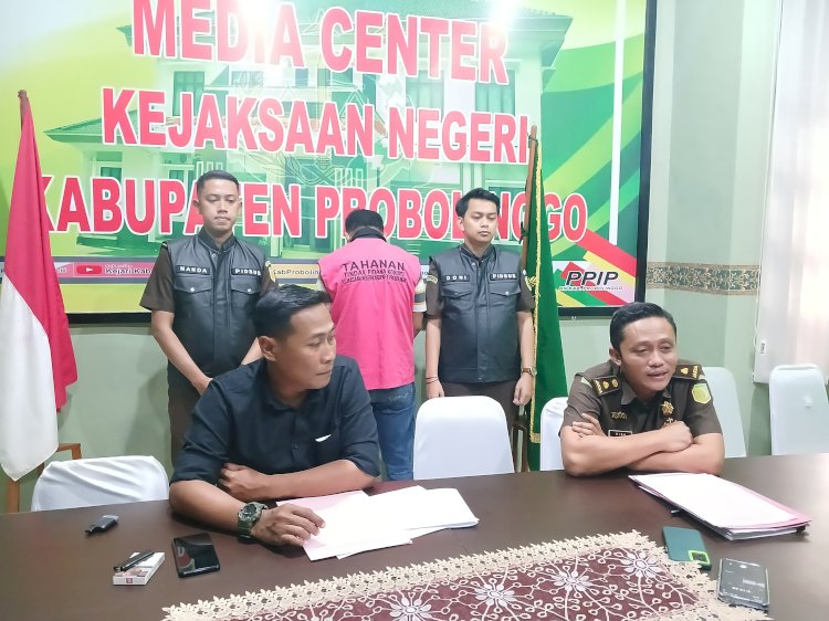 Diduga Korupsi DD Rp 721 Juta, Mantan Kades Sidodadi Paiton Ditahan