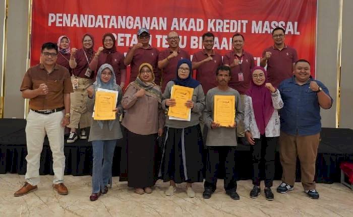 Bank Jatim Lakukan Akad Kredit Massal dengan Petani Tebu