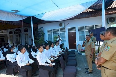 Tinjau Ujian SKD CPNS Hari Terakhir, Sugirah Semangati Para Peserta