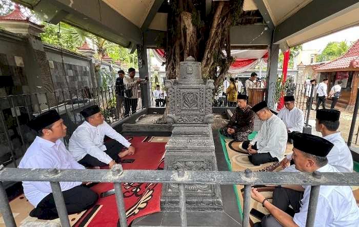 Awali Rangkaian HJT Ke-731, Pjs Bupati Tuban Bersama Forkompimda Ziarah ke Makam Ronggolawe hingga Sunan Bonang