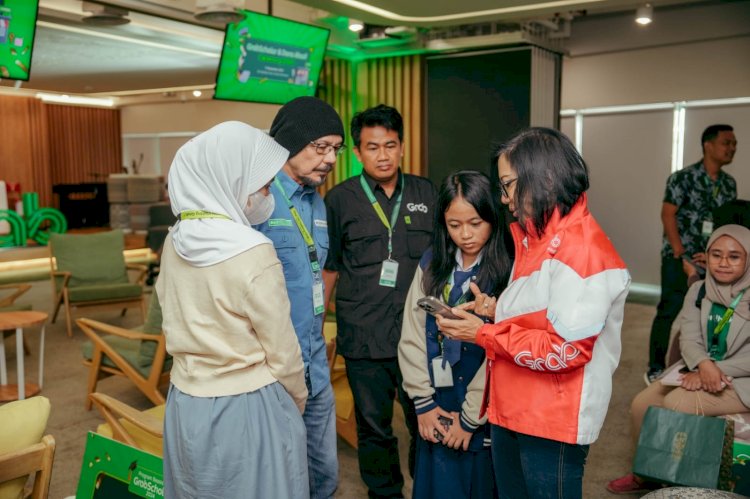 1.158 Pelajar di Indonesia Telah Menerima Beasiswa GrabScholar