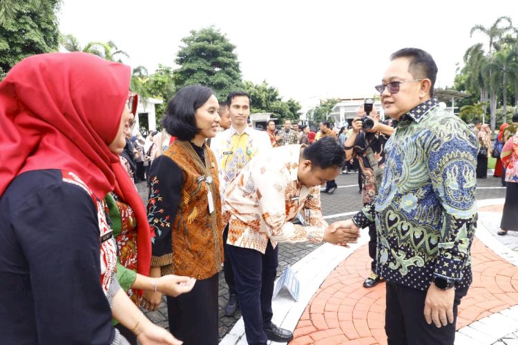 Dorong ASN Pemprov Jatim Tingkatkan Kinerja di 2025