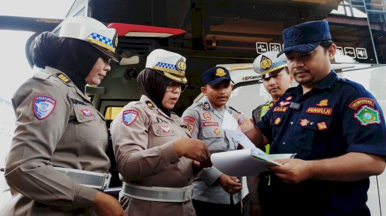 Puluhan Bus Jalani Ramp Check di Terminal Purabaya