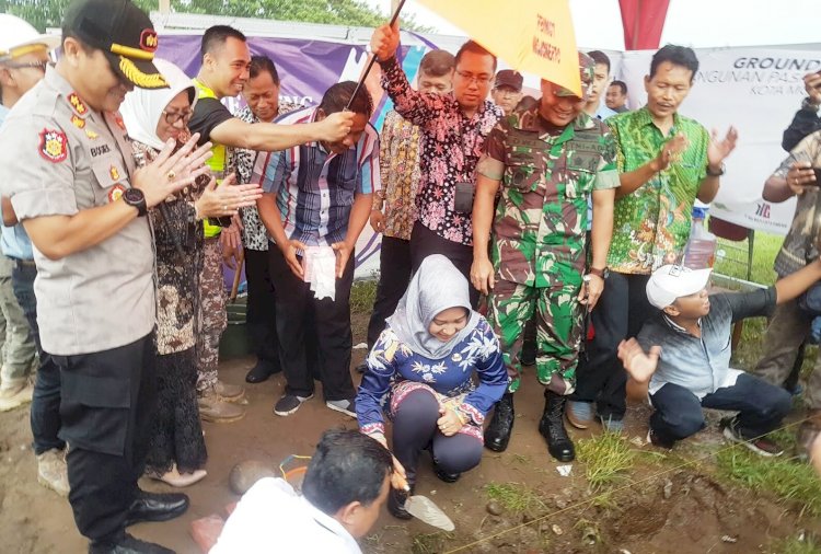 Ning Ita Tandai Peletakkan Batu Pertama Pasar Benpas