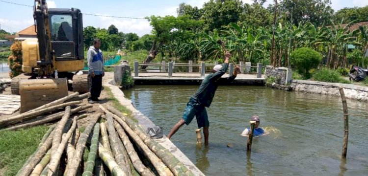 Pasang Contra Flow Tangani Banjir Kedungbanteng