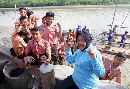 Peringati HPSN 2020, Wali Kota Risma Tanam Mangrove