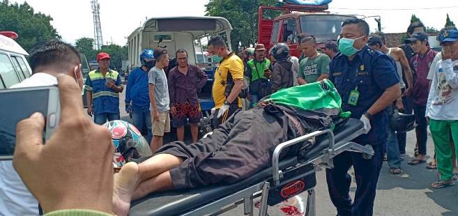 Pengemudi Ojol dan Penumpangnya Tewas Dilindas Truk Kontainer