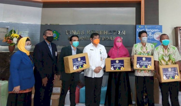 Ika UA Sidoarjo Donasi Alat Medis Tangani Covid-19