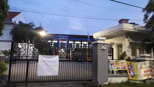 Salah Satu ASN Meninggal, Kantor Kecamatan Tandes Surabaya Disegel