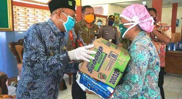 Pertahankan Sumenep Zona Hijau,  Bupati Busyro Ajak Masyarakat Kerja Bareng Lawan Covid-19