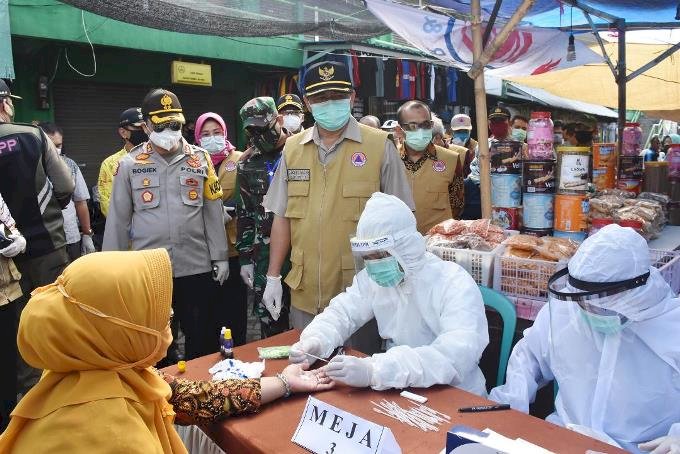 Rapid Test di Kemlagi, Enam Orang Reaktif