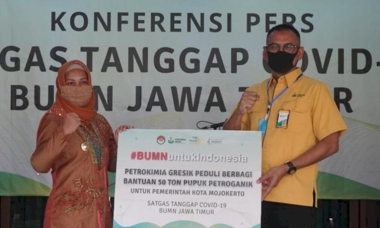 Bantuan Pupuk dari Petrokimia Gresik untuk Kampung Pangan